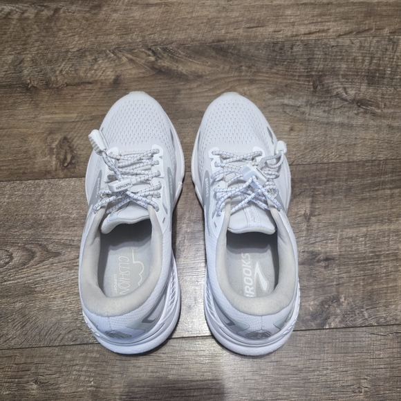 Brooks Adrenaline Sneaker Women Size 8 D Wide - Picture 8 of 11